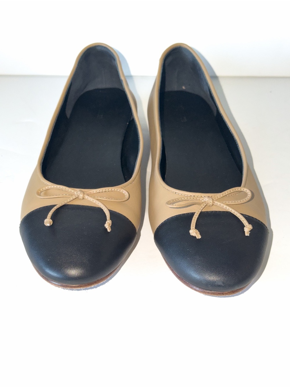 Quince Italian Leather Cap-Toe Ballet Flat Classic Two-Tone Bow Tan and Black 9 - Picture 5 of 12